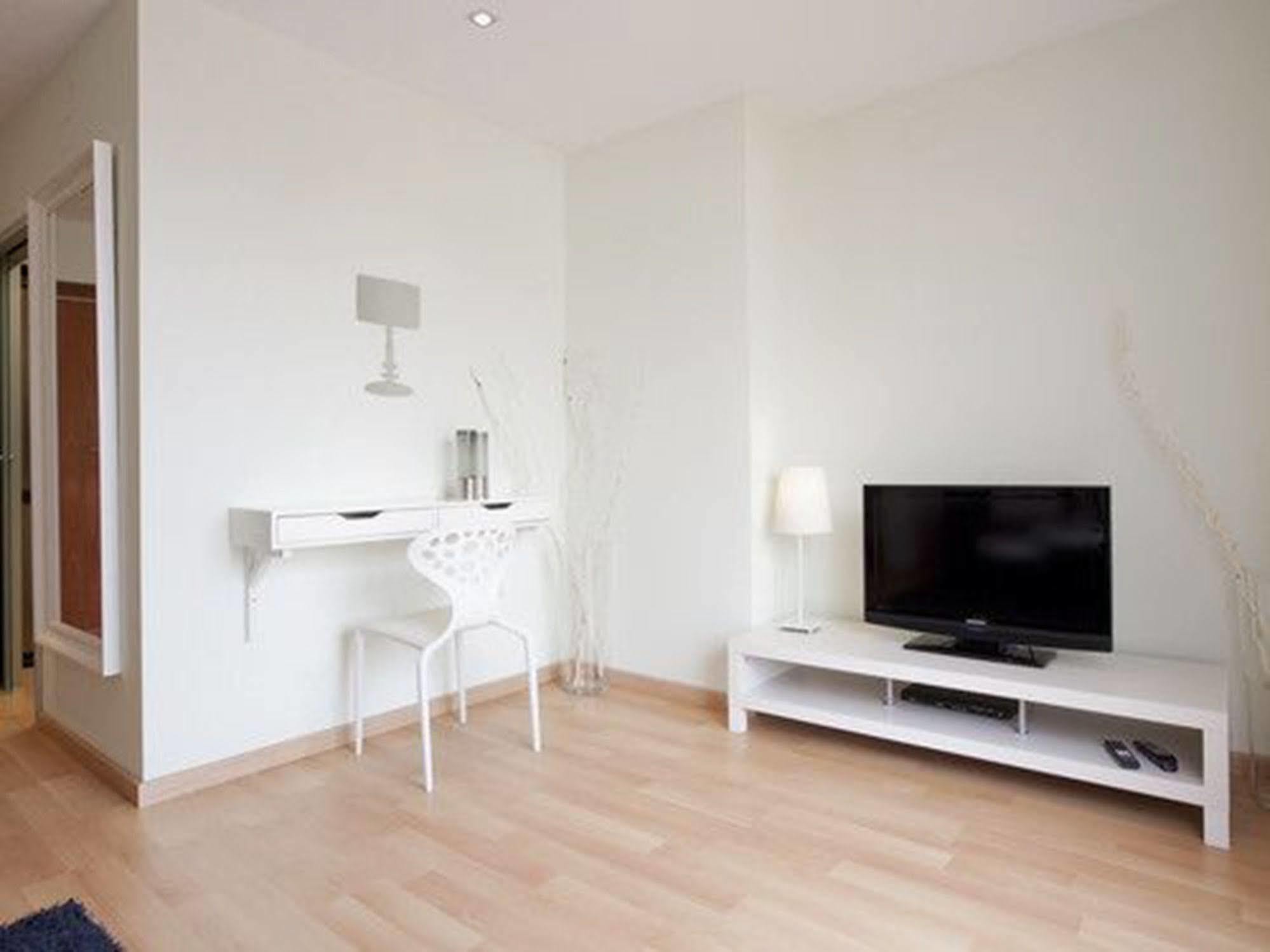 Rent Top Apartments Near Plaza De Catalunya Barselona Dış mekan fotoğraf
